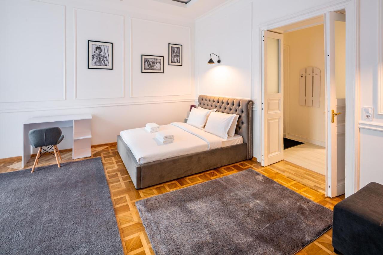Alfa Apartments Grushevskoho 7 Лвив Екстериор снимка