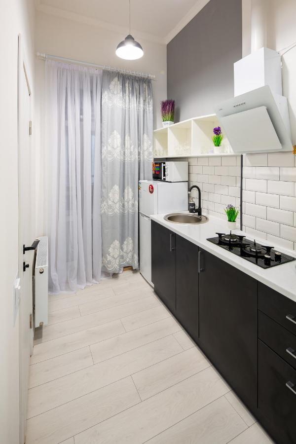 Alfa Apartments Grushevskoho 7 Лвив Екстериор снимка